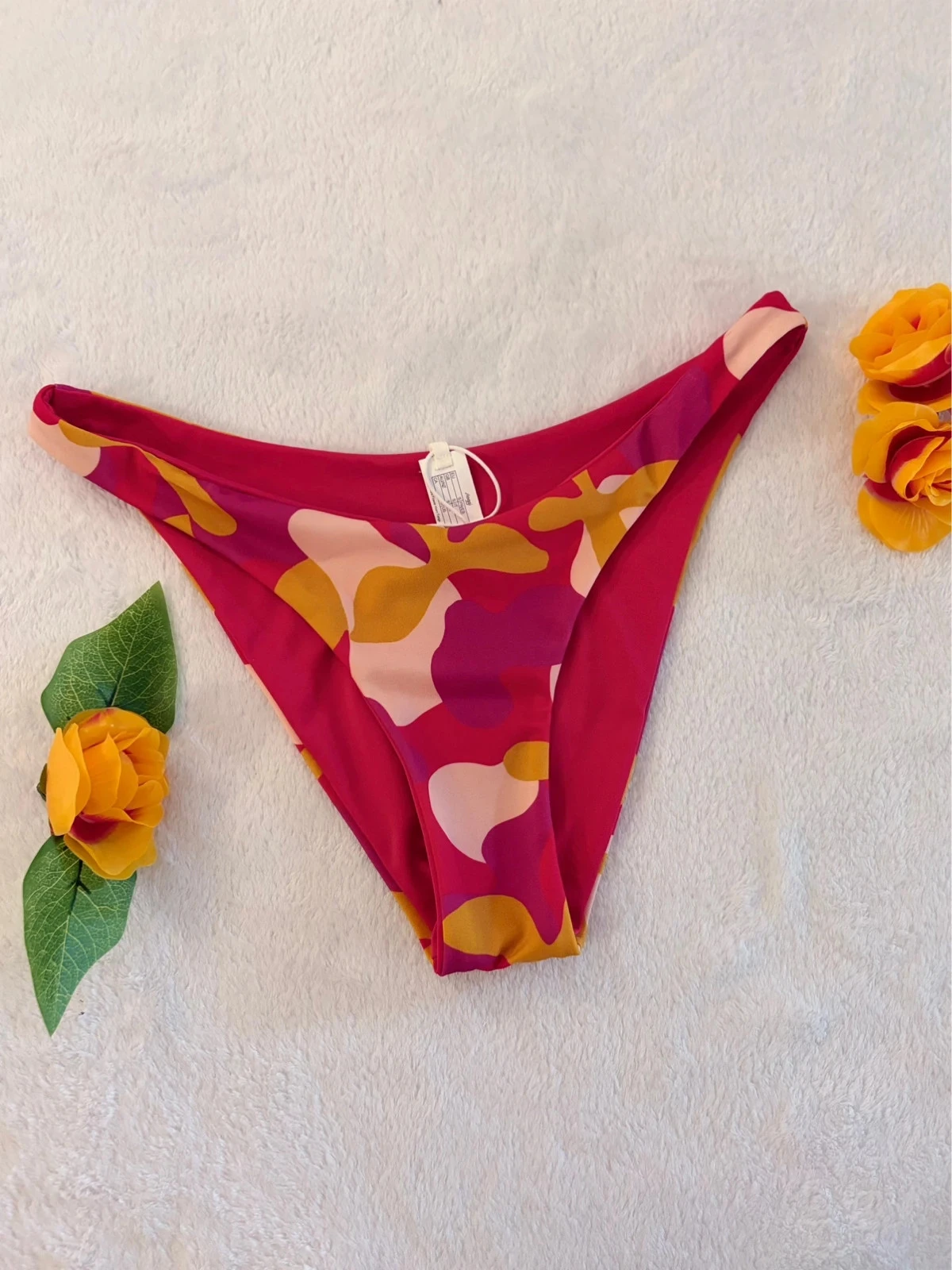 Bas de maillot de bain Sloggi Taille S (taille grand) avec étiquettes